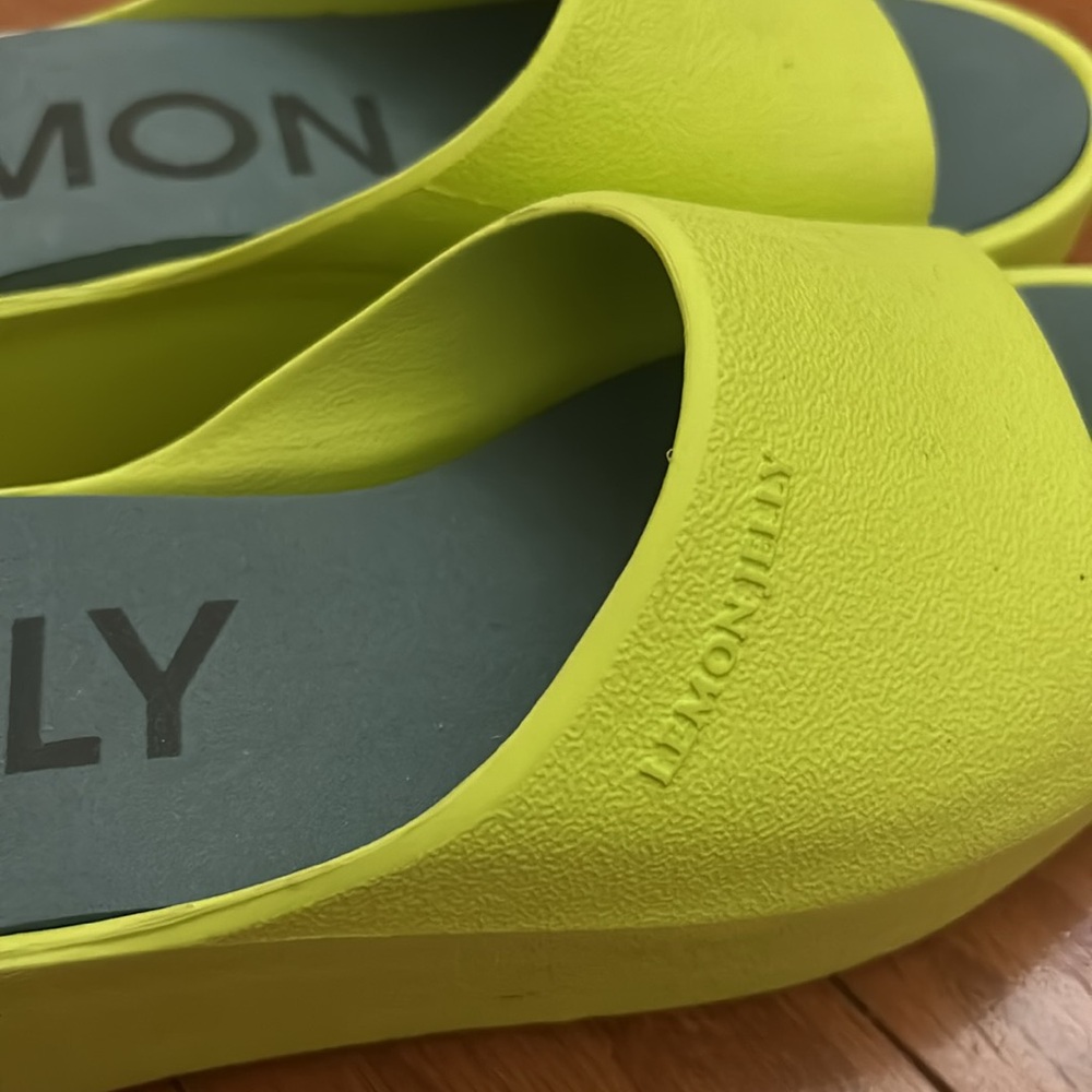 Lemon Jelly Lime Green Platform Slide Sandals - Picture 4 of 4